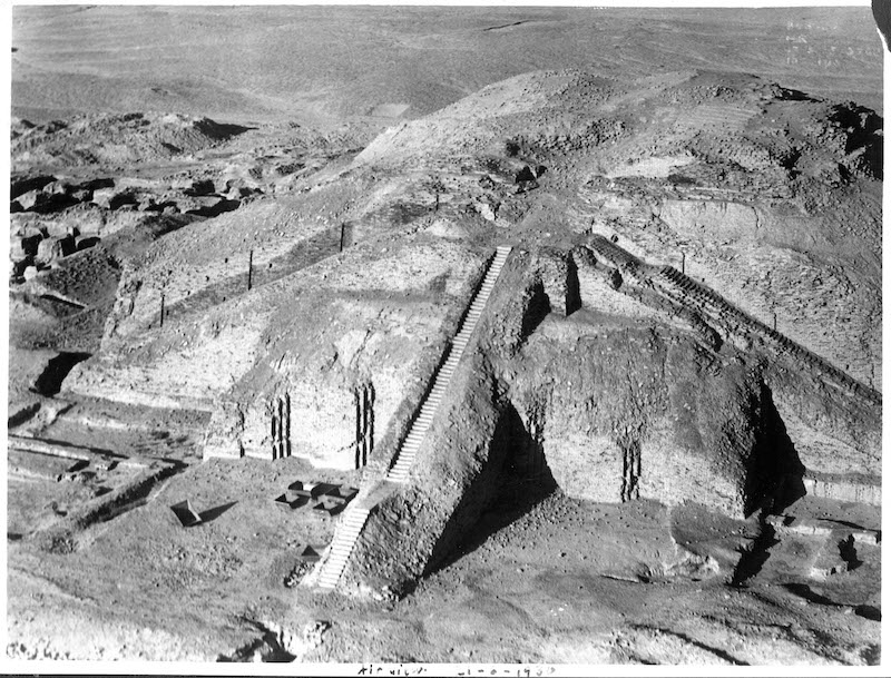 Field photograph from Woolley's excavations